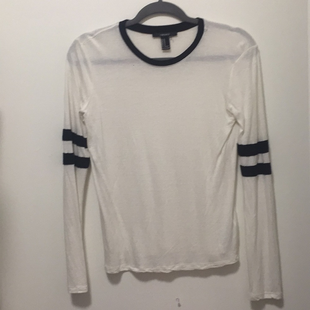 White long-sleeved Jersey forever 21  cute medium